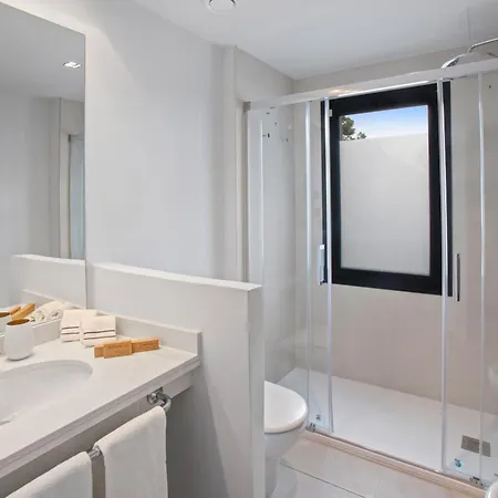 Melia Hotel 4*