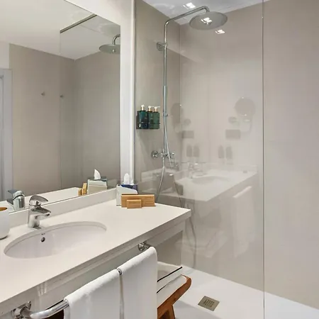 Melia Hotel 4*