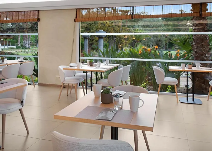 Melia Hotell 4*