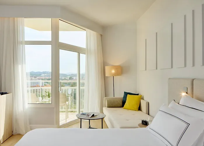 Hotell Melia 4*